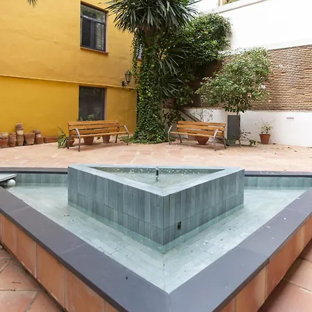Apartment -malagasunapts- Quiet Courtyard Andes Perez