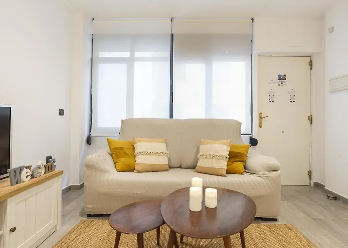 -malagasunapts- Quiet Courtyard Andes Perez *